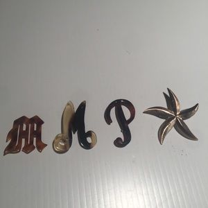 Vintage lot of brooches